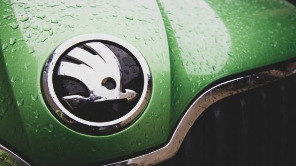 Компания Skoda Auto объявила о приостановке производства из-за дефицита чипов